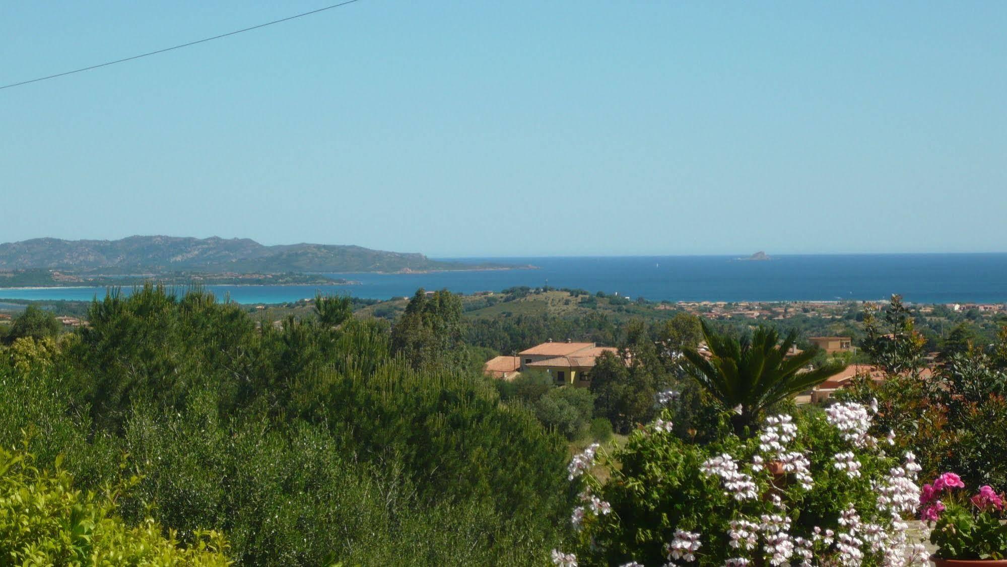 Li Muntigeddi Hotel San Teodoro  Exterior photo