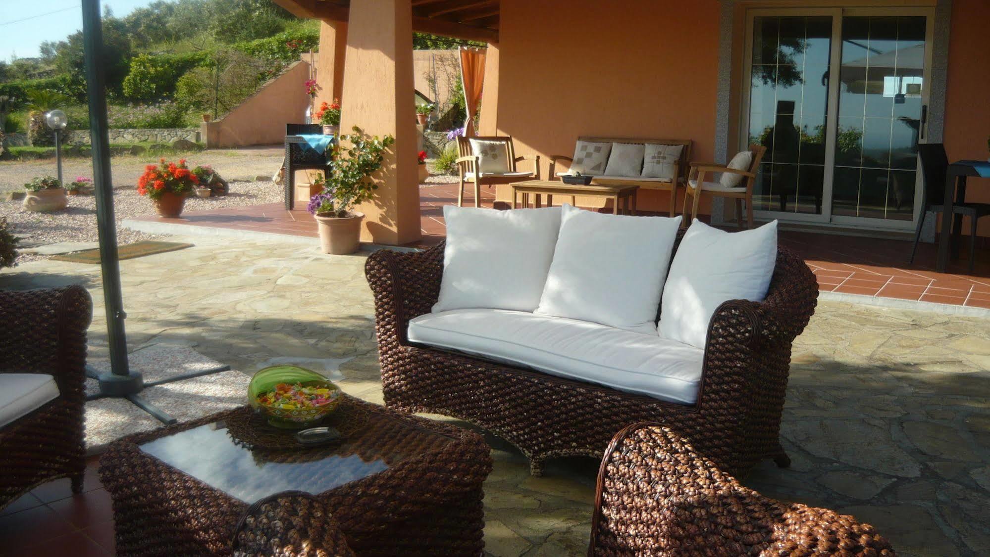 Li Muntigeddi Hotel San Teodoro  Exterior photo